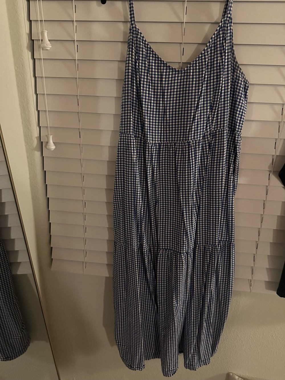 Old Navy Gingham Maxi Dress in Navy and White - size Large Petite